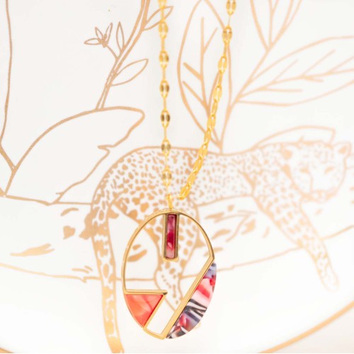 Collier CALYPSO Red Gold pendentif géométrique ajouré Doré et Rouge Corail Acier inoxydable doré à l'or fin Résines