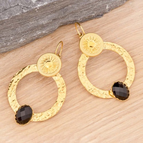 Boucles d'oreilles SOLARA Black Gold Pendantes ajourées Symboles solaires Doré et Noir Acier inoxydable doré à l'or fin Cristal