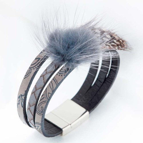 Bracelet FOXY Grey Silver Manchette souple Multirangs Hivernal Argenté Gris Rhodium Simili-Cuir Plumes Fourrure synthétique