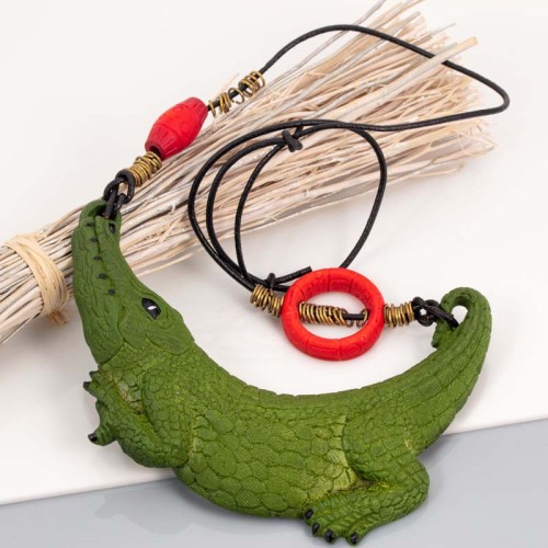 Collier CROCO Green Gold & Black Plastron asymétrique Crocodile Doré Noir et Vert Laiton doré Résines