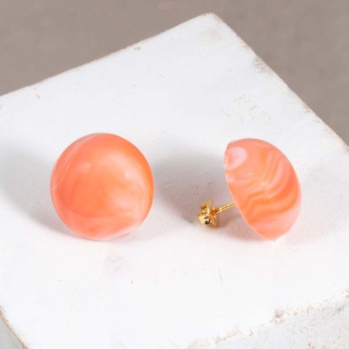 Boucles d'oreilles CLEO Coral Gold Puces clous Cabochon bombé Doré et Corail Laiton doré Résines