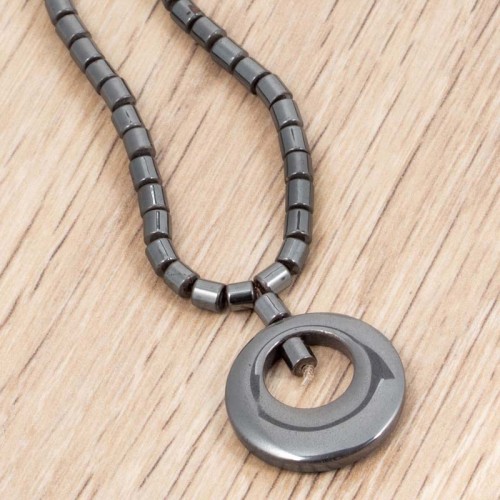 Collier MATEONA Black Gold Ras de cou pendentif en perles Double cercle ajouré Doré et Noir Laiton doré à l'or fin Hématite