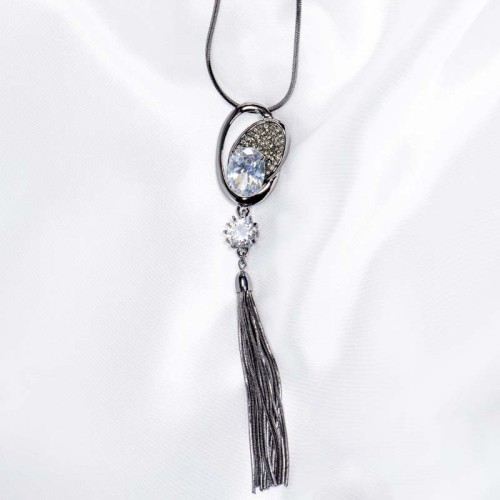 Collier CRYSTAL OF OXANA Black & White Silver Sautoir pendentif en Y Stellaire Noir et Blanc Rhodium Cristal