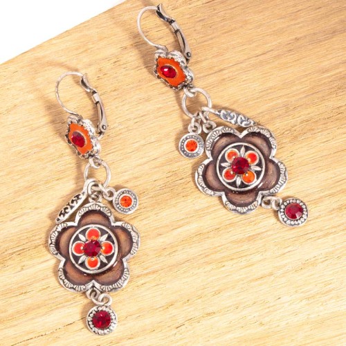 Boucles d'oreilles FLORI Red Silver Pendantes pavées à pendentifs Fleur Argenté et Rouge Rhodium Cristal et émaux