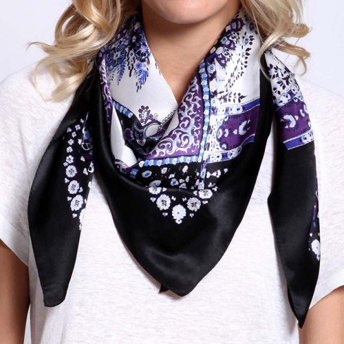 Foulard ANGELINE Black Purple grand carré de soie imprimé Floral Violet et Noir 100 % soie Imprimé sur l'ensemble