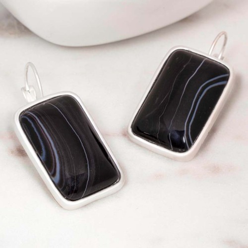 Boucles d'oreilles PEDRINE Black Silver Dormeuses courtes Cabochon en pierre naturelle Argenté et Noir Rhodium Agate